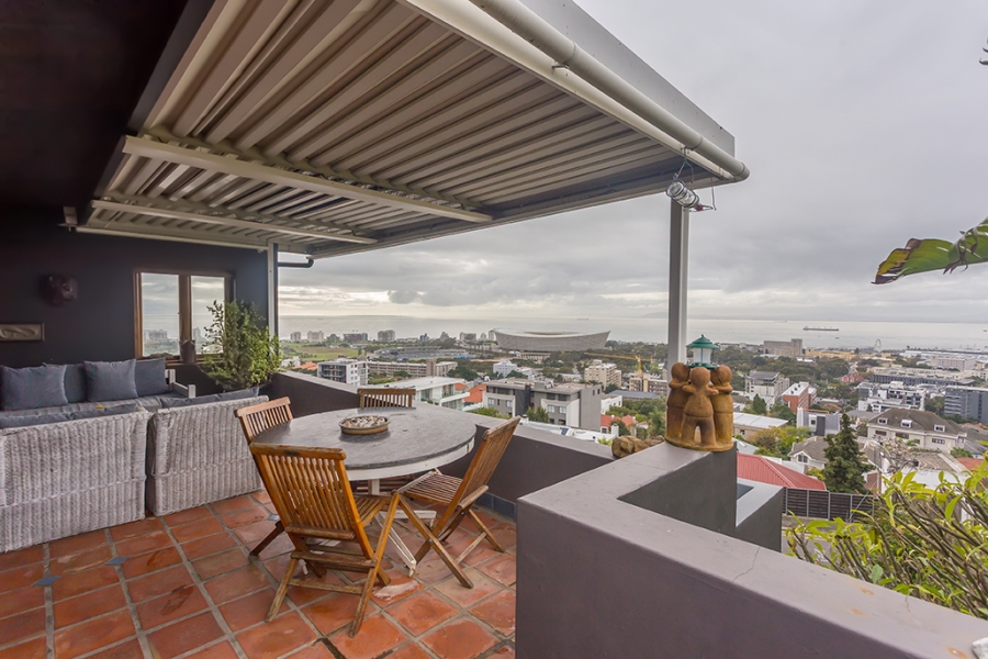 3 Bedroom Property for Sale in Green Point Western Cape